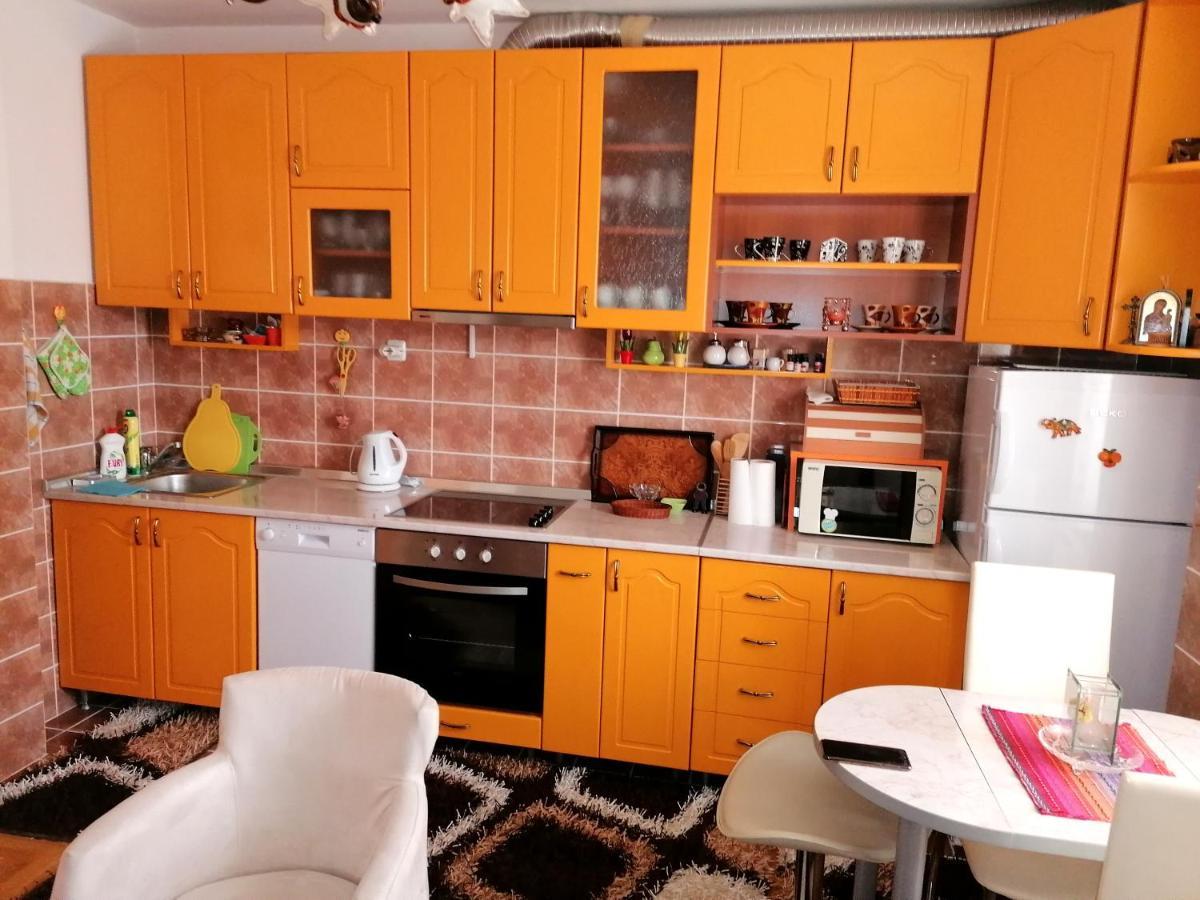 Apartman Nena Nova Varos Ngoại thất bức ảnh